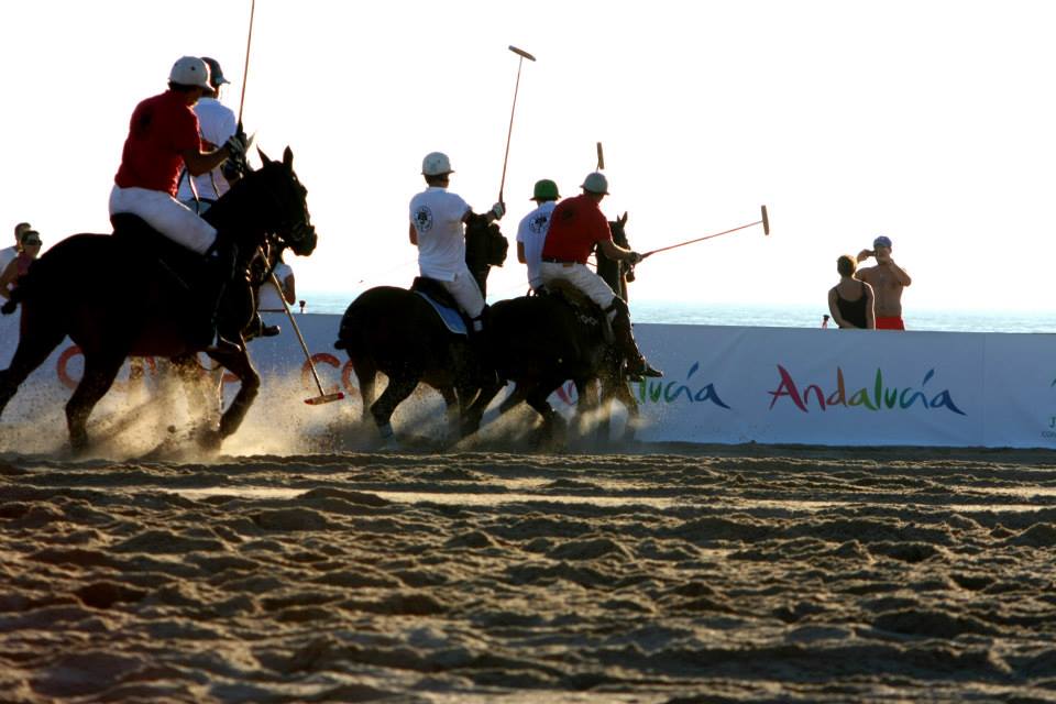 Sunset Beach Polo en las playas de El Palmar
