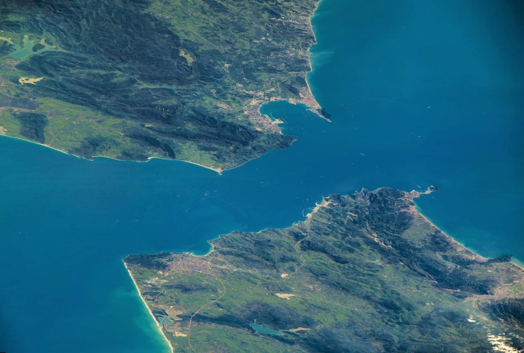 El Estrecho de Gibraltar. Foto 3 de mayo 2016 NASA Astronauta Jeff William