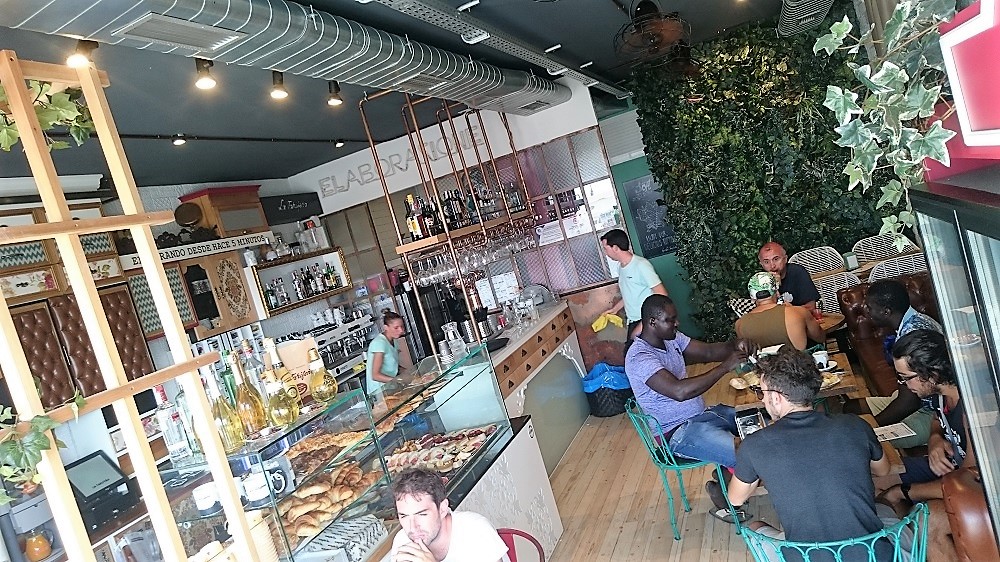 La Tarifeña Puerto un punto de encuentro internacional