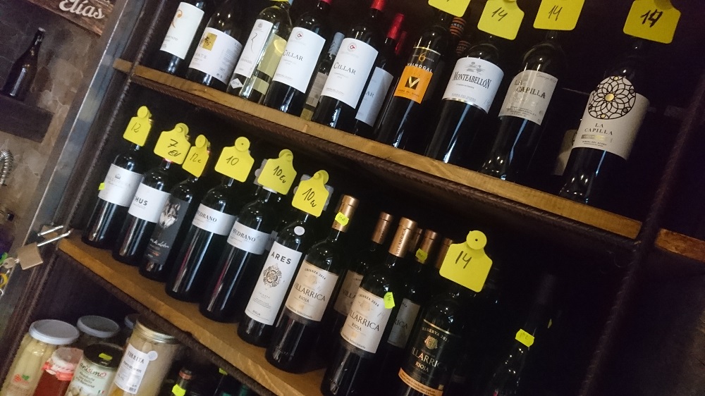 Vinos de la tierra en Quesería Cañada del Patriarca