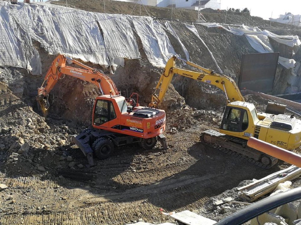 Movimientes de tierra en tarifa.jpg